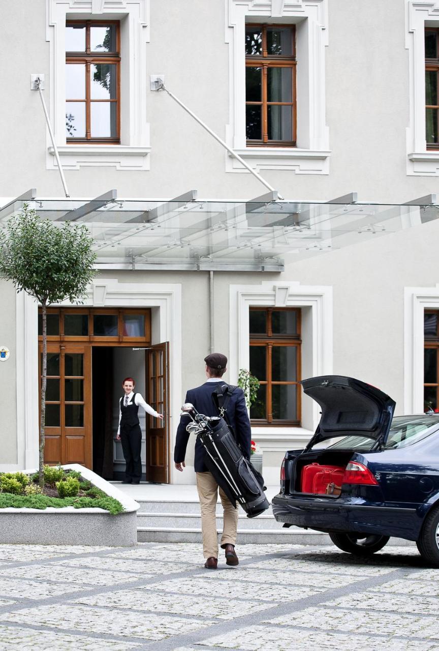 Hotel Zamek Lubliniec Exterior photo